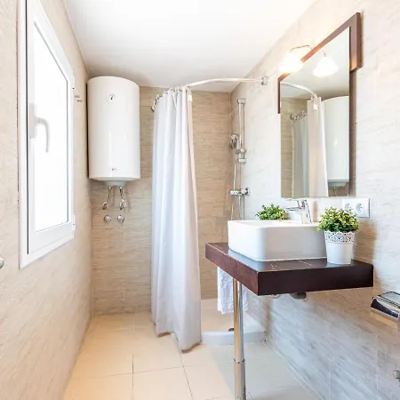 Modern With Private Pool In Empuriabrava * Castello  D'Empuries
