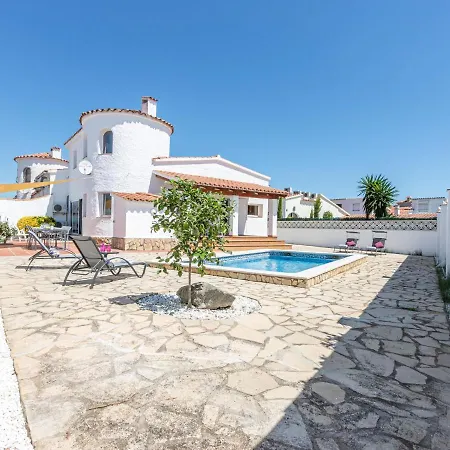 Villa Modern With Private Pool In Empuriabrava *